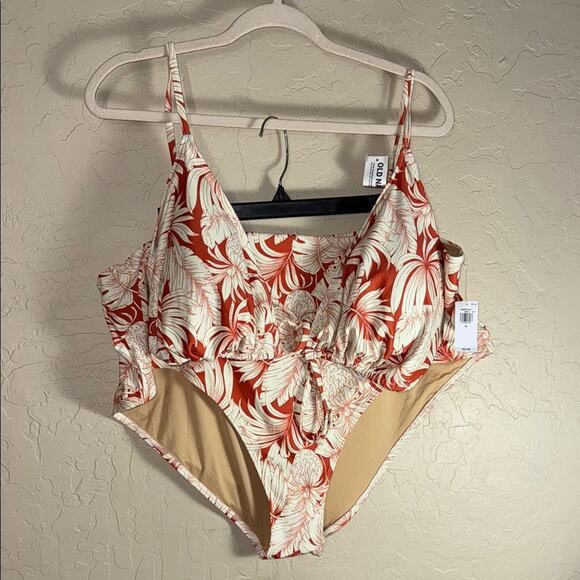 Old Navy Other - Old navy plus size pineapple tropical print bikini NWT 4x top 3x bottoms